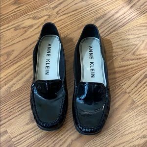 Anne Klein gently used loafers size 6 1/2
